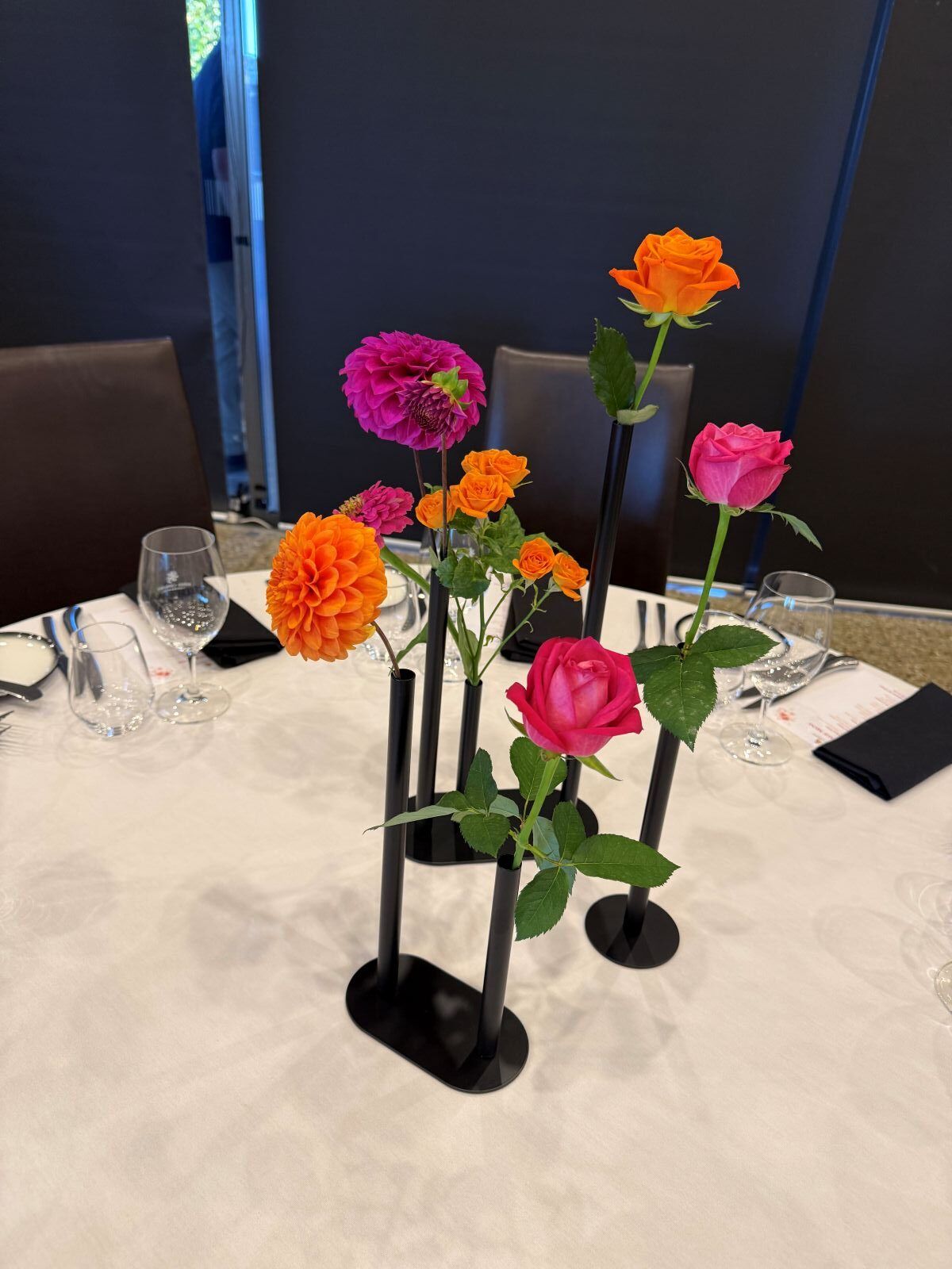 Bud Vase Table Arrangements - Image 4